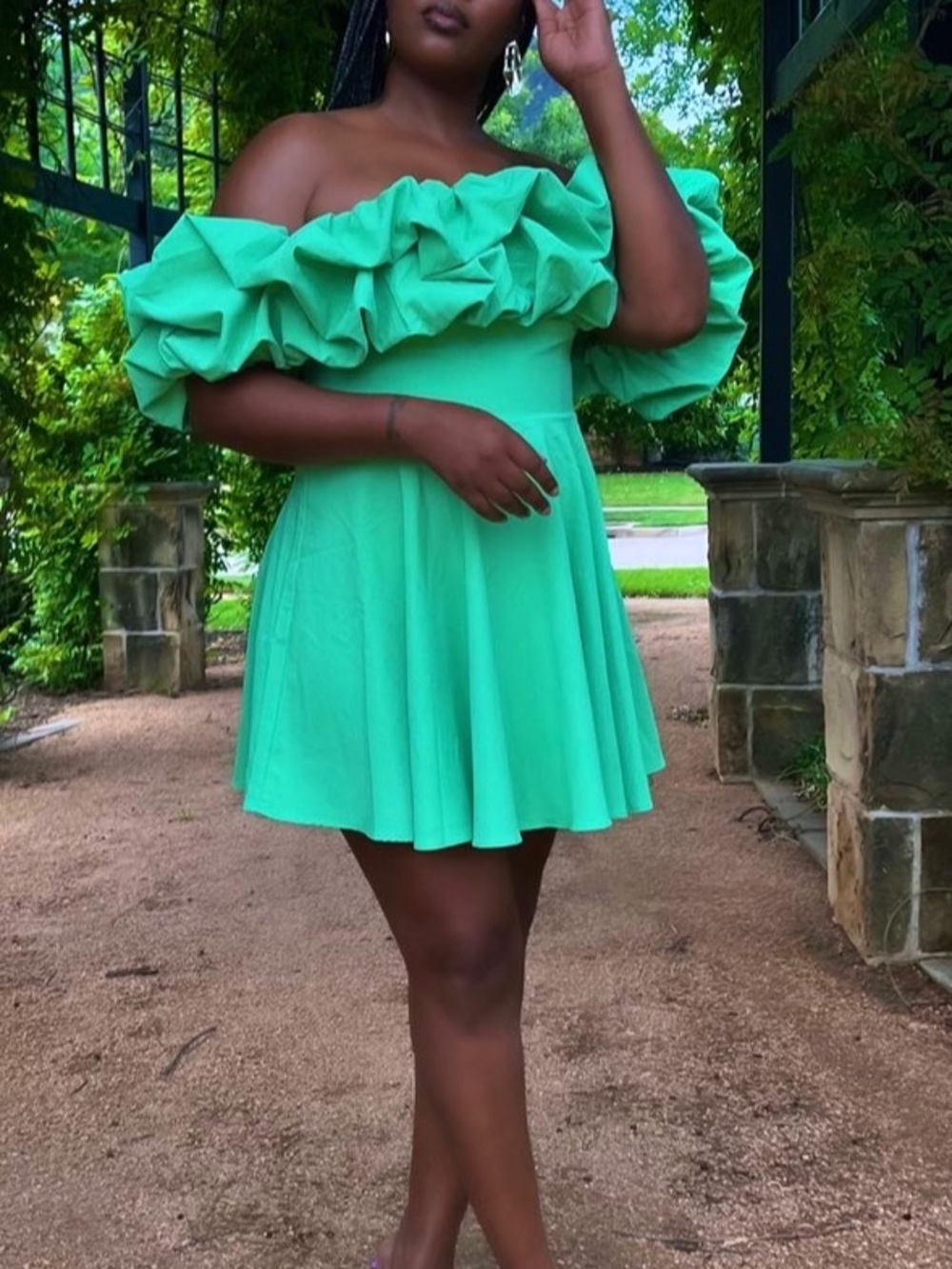 Off-Shoulder Ruffle Mini Dress in Green
(Luxxel) tagged large fits like a Medium
